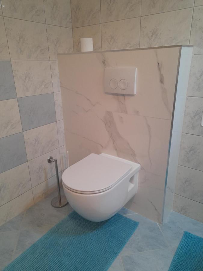 Apartments Lotus Sukošan Екстериор снимка