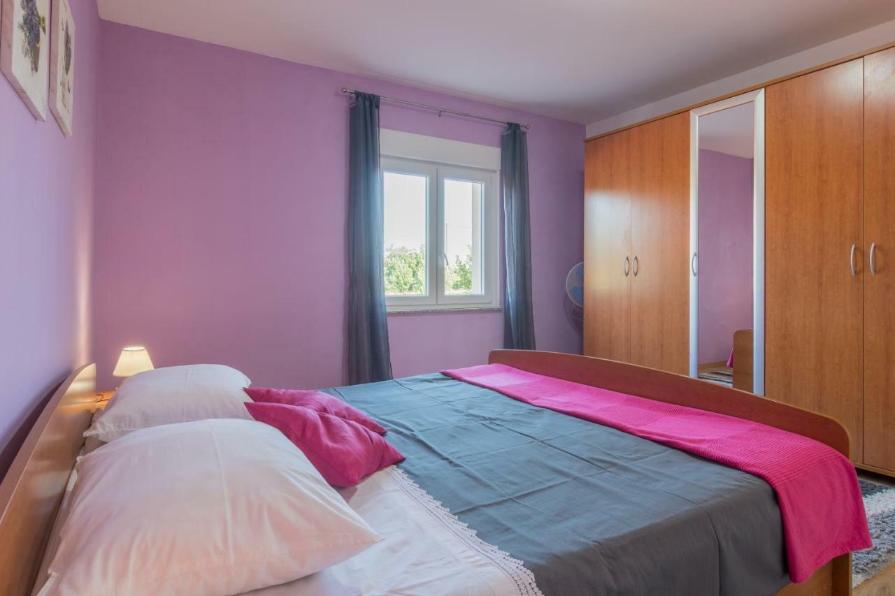 Apartments Lotus Sukošan Екстериор снимка