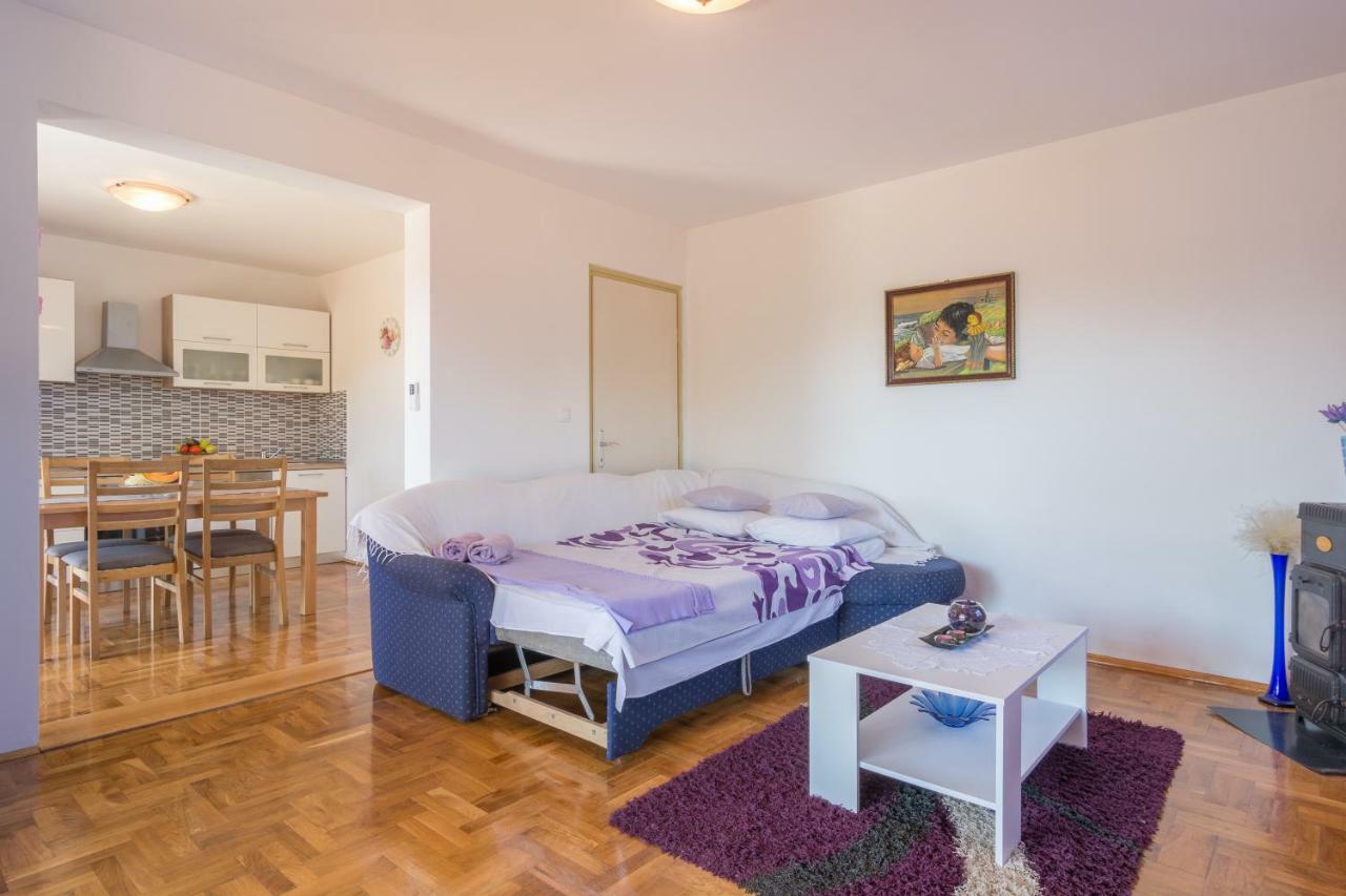 Apartments Lotus Sukošan Екстериор снимка